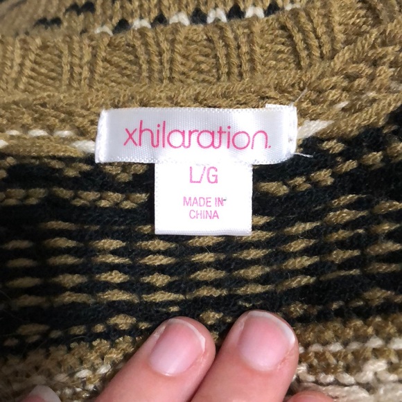 Xhilaration brown fuzzy vest size large - Picture 4 of 4